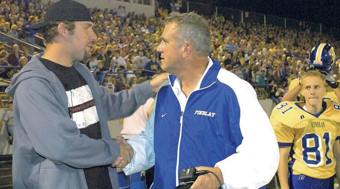 Ben Roethlisberger and his former Findlay High School coach Cliff Hite in 2005. 
